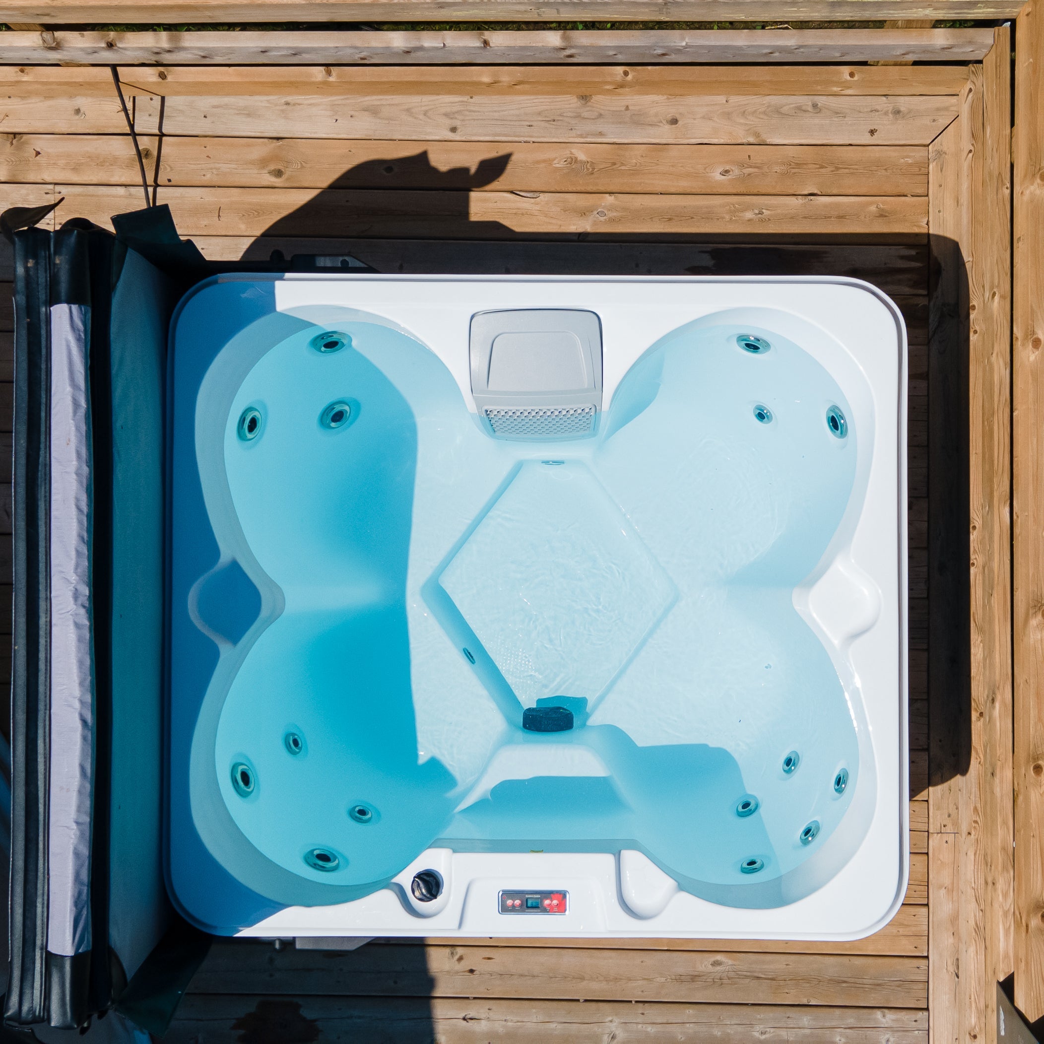 Gander Hot Tub, 4-Person, 15 Adjustable Hydrotherapy Jets, KH-10099, 847028000137