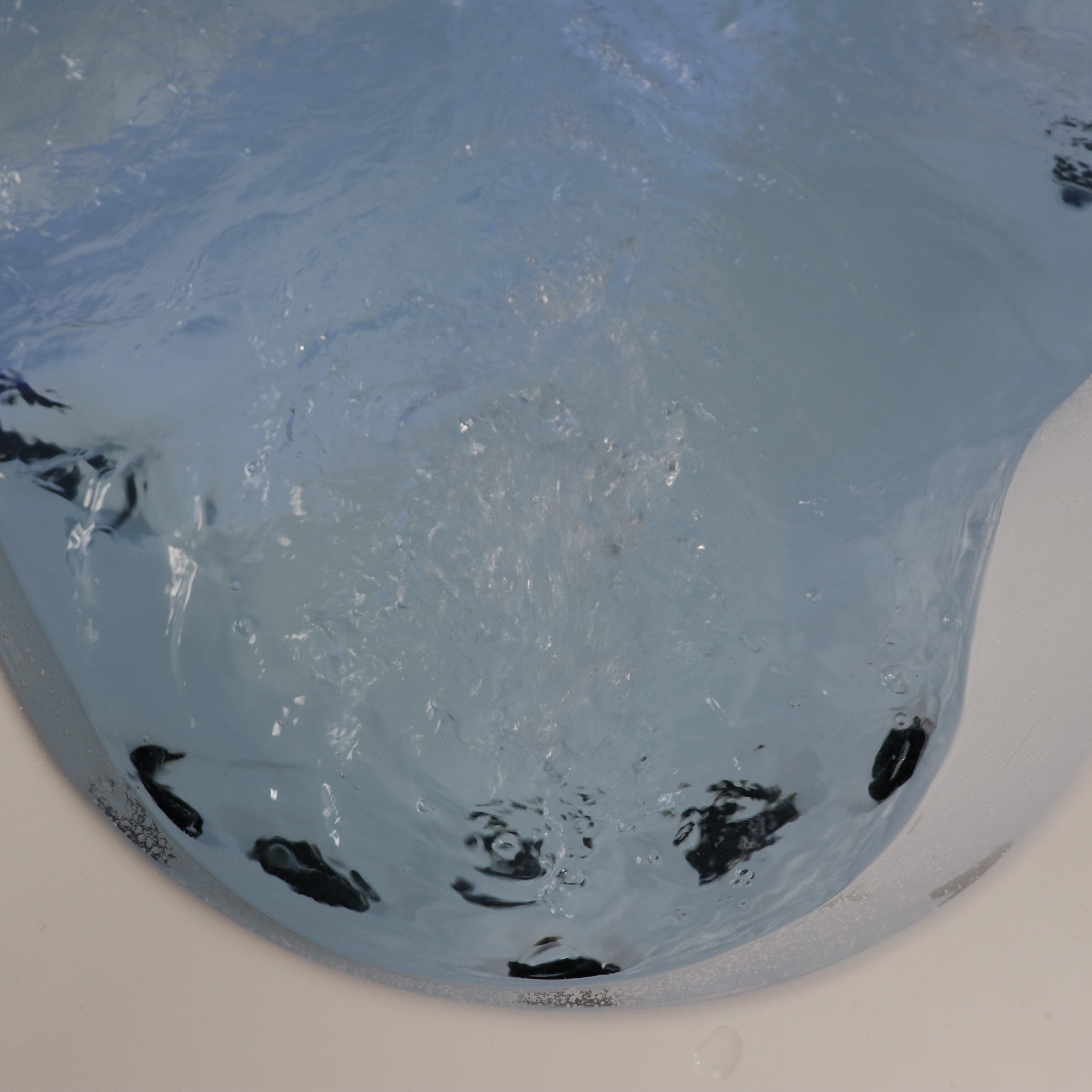 Manitoba Hot Tub, 4-Person, 15 Adjustable Hydrotherapy Jets, KH-10127, 847028000748