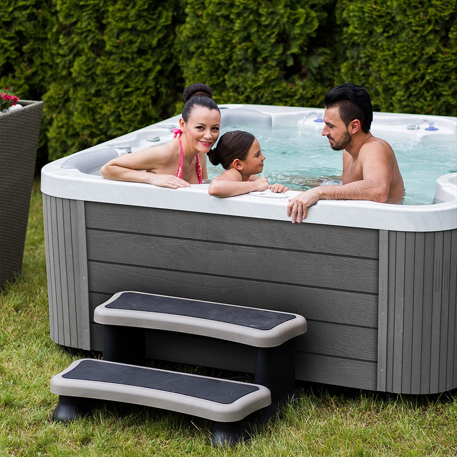 Jersey Hot Tub, 5 Standard Seats and 1 Lounge Seat, 46 Massage Jets, WM00762