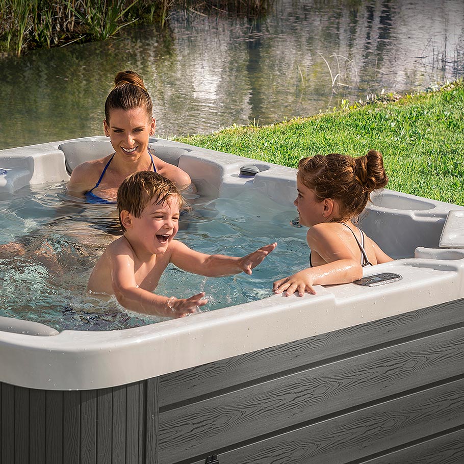 Jersey Hot Tub, 5 Standard Seats and 1 Lounge Seat, 46 Massage Jets, WM00762