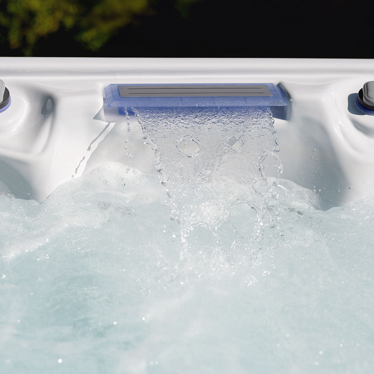 Dallas Hot Tub, 6-seater, 82 Hydrotherapy Jets, WM00795