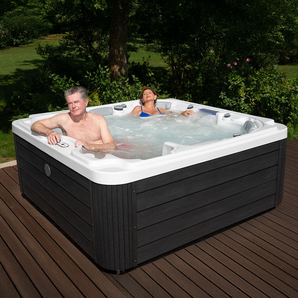 Dallas Hot Tub, 6-seater, 82 Hydrotherapy Jets, WM00795