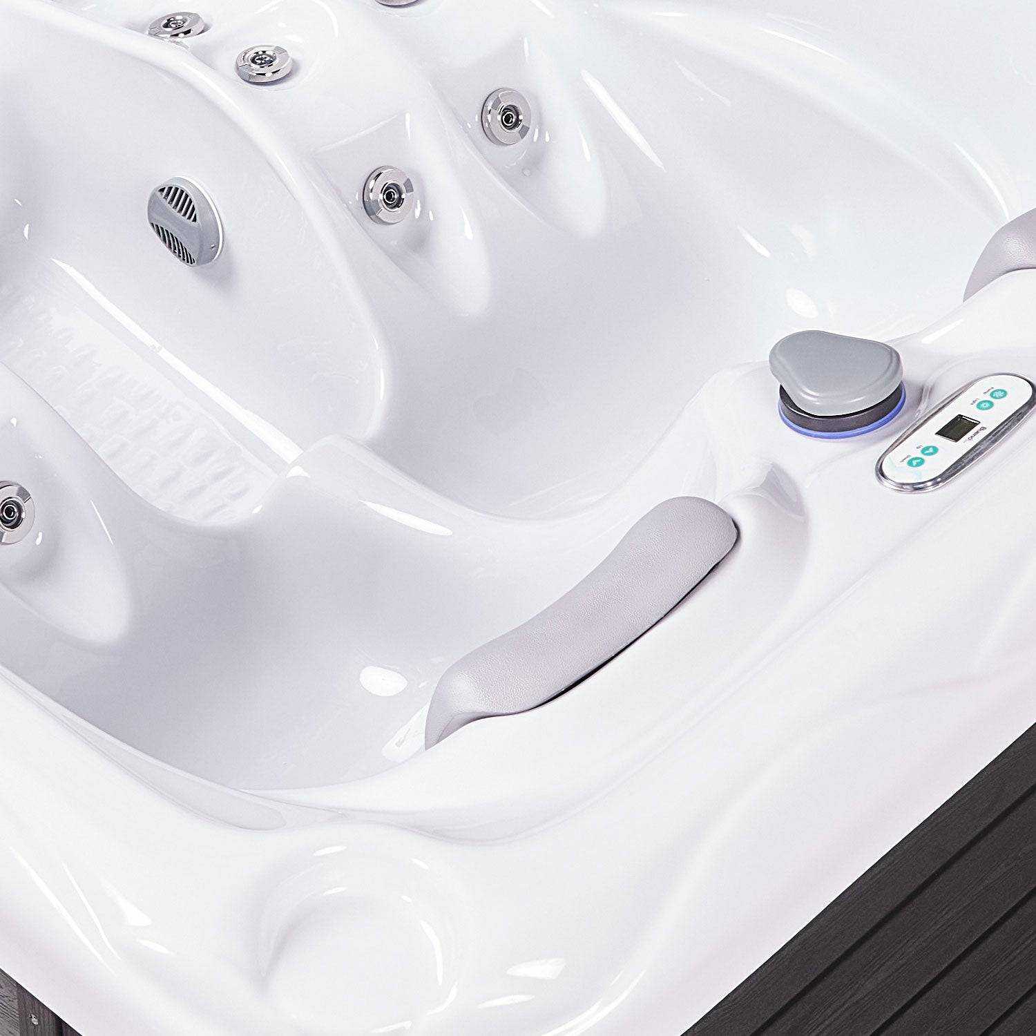 Atlanta Hot Tub, 2-Person, 34 Hydrotherapy Jets, WM00741