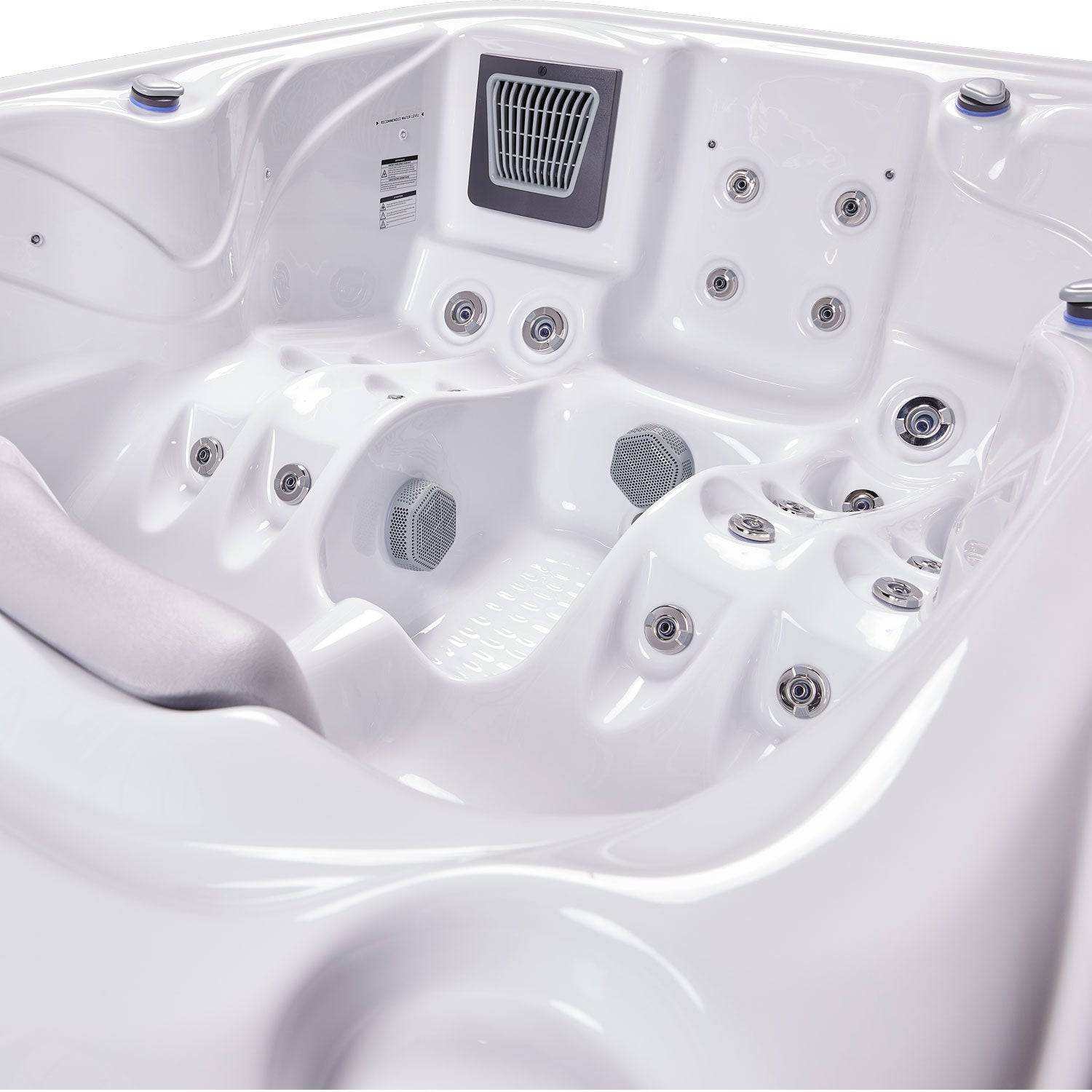 Atlanta Hot Tub, 2-Person, 34 Hydrotherapy Jets, WM00741